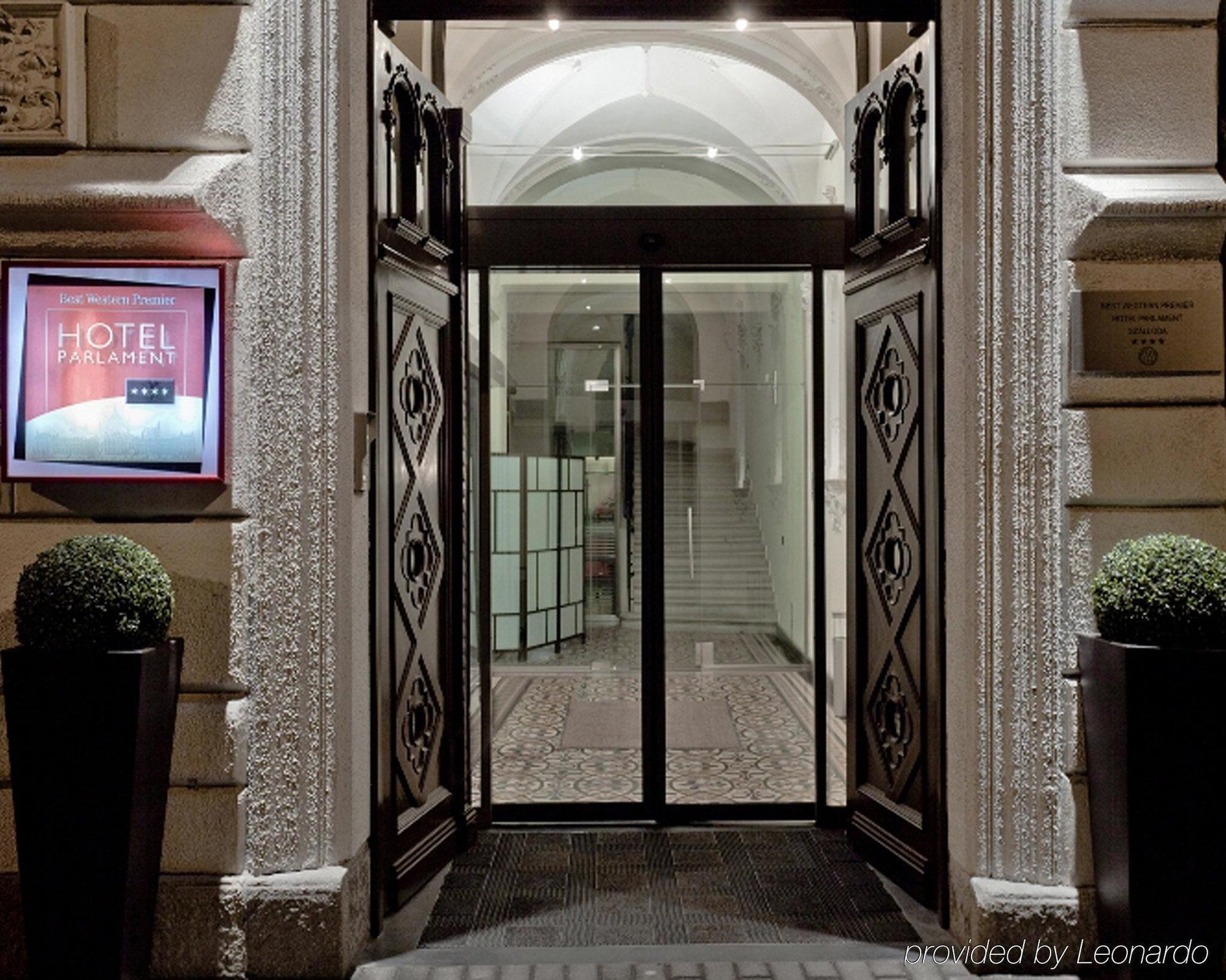 فندق بودابستفي  فندق بارلمنت المظهر الخارجي الصورة